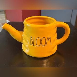 Rae Dunn Yellow Bloom Watering Can